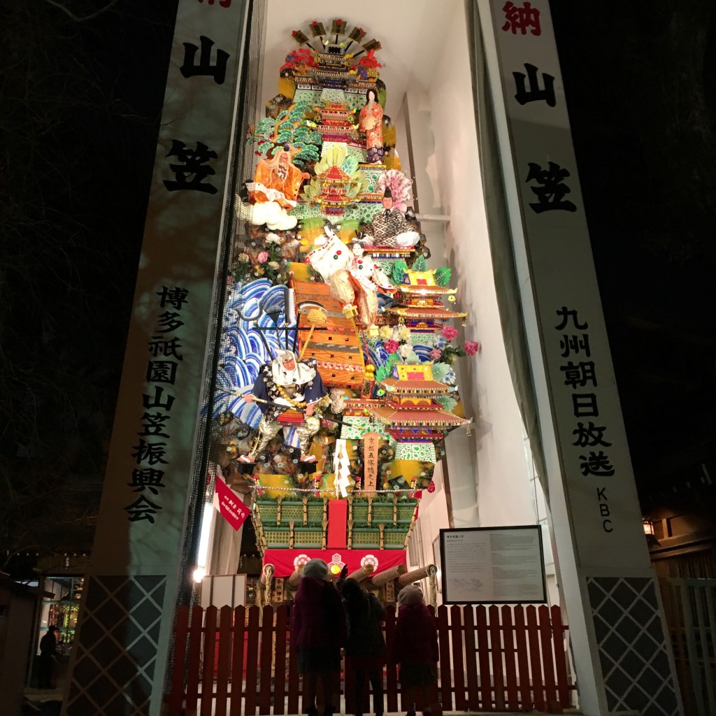 櫛田神社の山笠、これは実際に牽かれるものじゃなくて「飾り山」と呼ばれる展示用のもの。